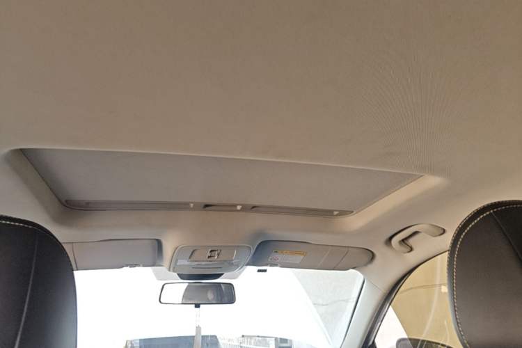 Used Roewe i5 2020 1.5L Manual 4G Connect Leehao Flagship Edition Headliner