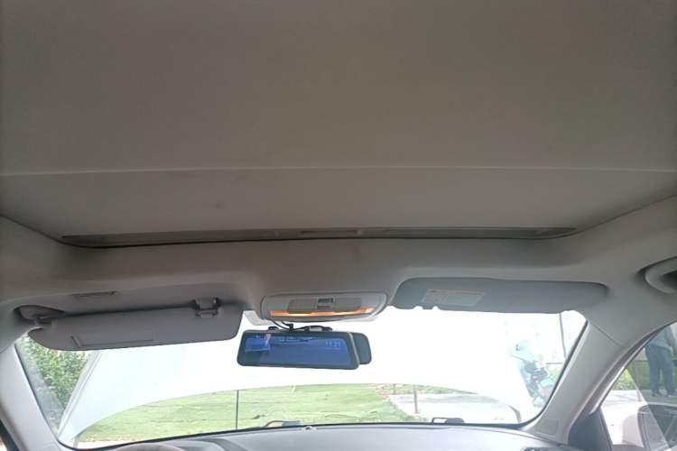 Used Roewe i5 2020 1.5L Automatic 4G Connected Linghao Edition Headliner