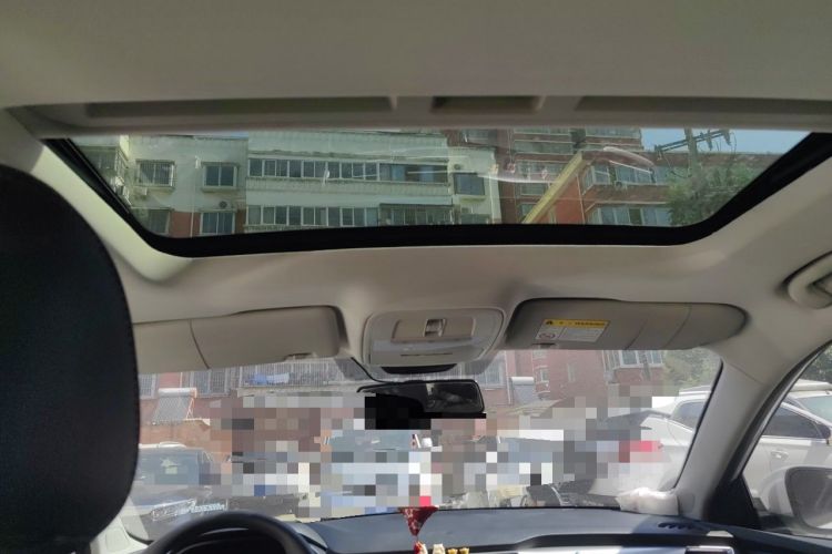 Used Roewe i5 2020 1.5L Automatic 4G Connect Luxury Flagship Edition Headliner