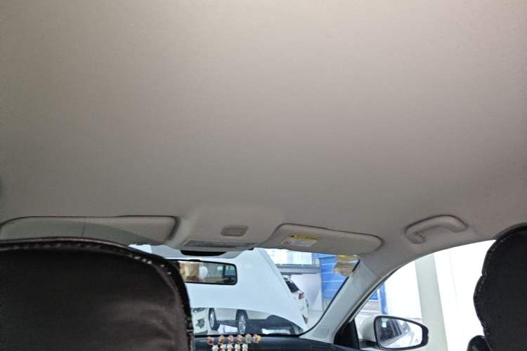 Used Roewe i5 2020 1.5L Manual 4G Connect Luxury Edition Headliner