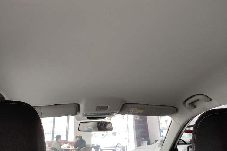 Used Roewe i5 2020 1.5L Manual 4G Connect Luxury Edition Headliner