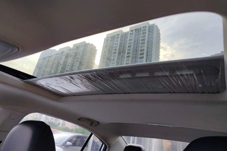 Used Roewe i5 2020 1.5L Manual 4G Connect Leehao Flagship Edition Headliner