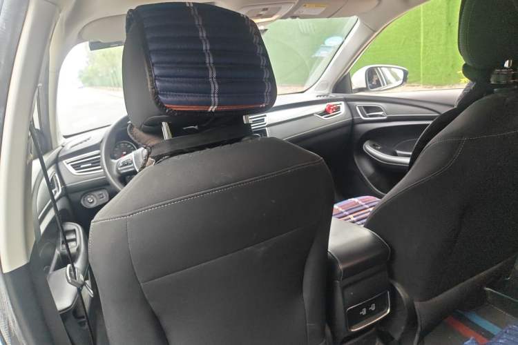 Used Roewe i5 2020 1.5L Automatic 4G Connected Linghao Edition Headliner