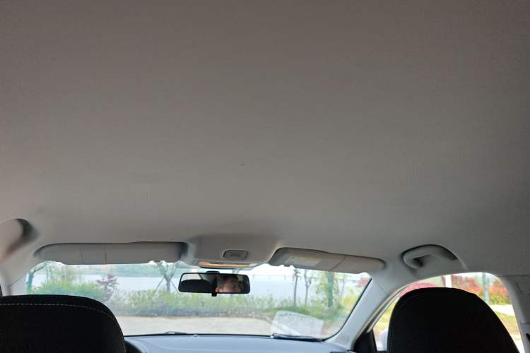 Used Roewe i5 2020 1.5L Manual 4G Connect Luxury Edition Headliner