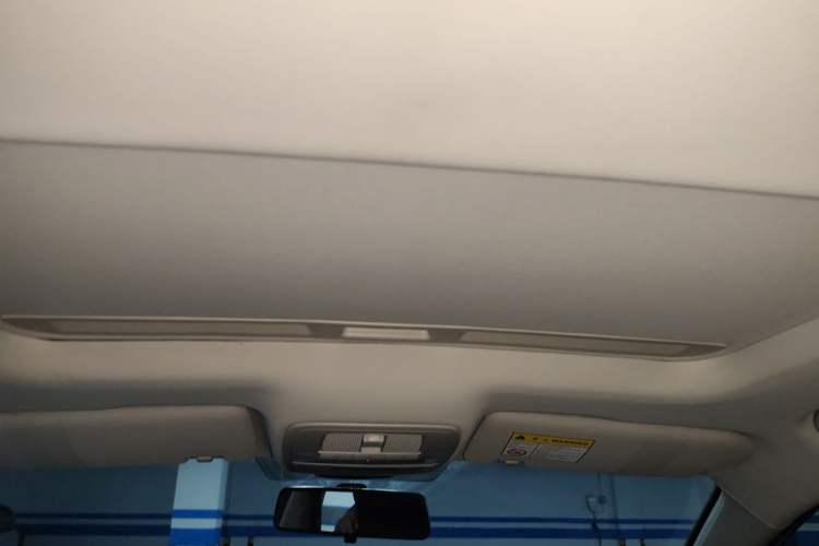 Used Roewe i5 2020 1.5L Manual 4G Connect Leehao Flagship Edition Headliner