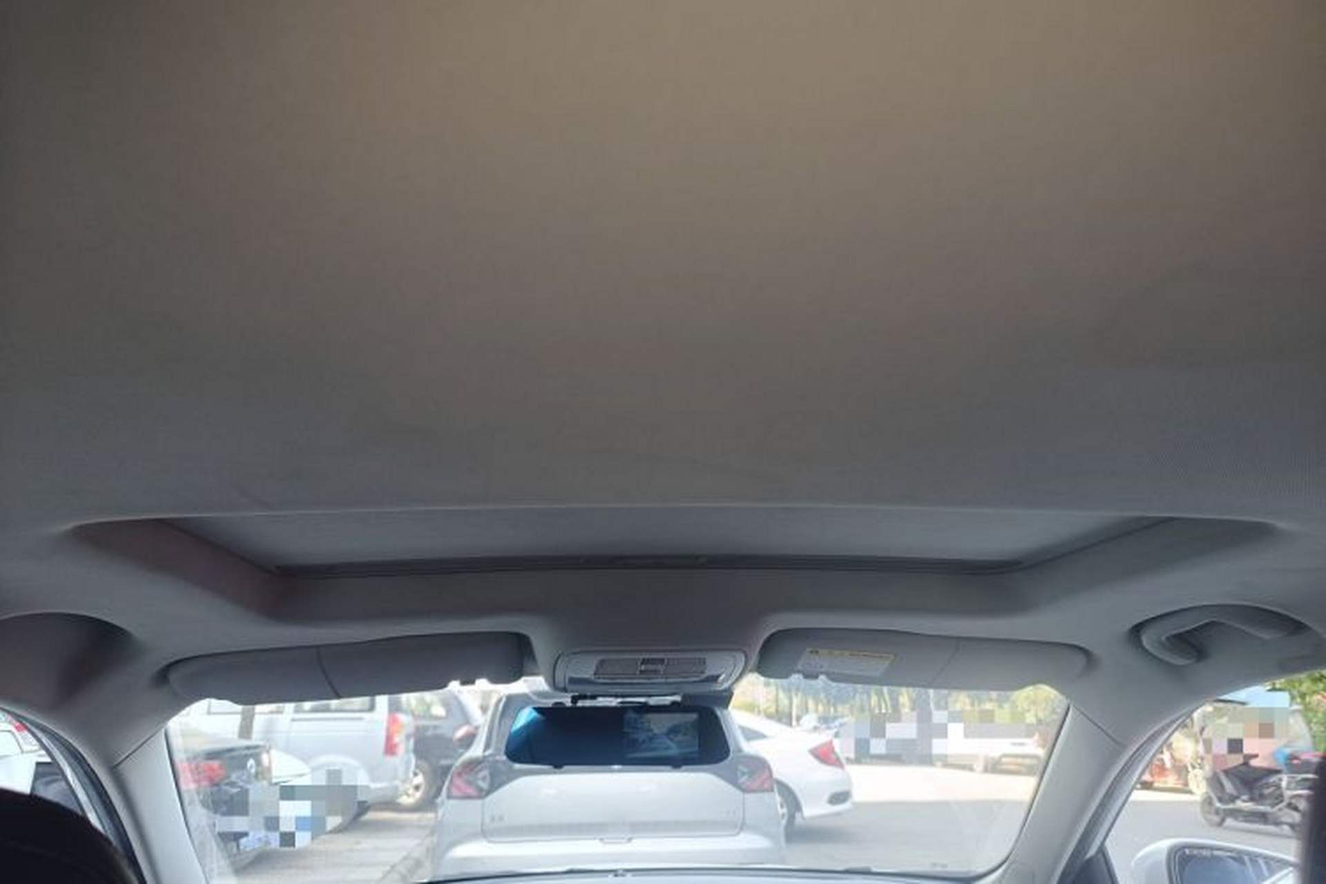 Used Roewe i5 2020 1.5L Automatic 4G Connect Luxury Flagship Edition Headliner