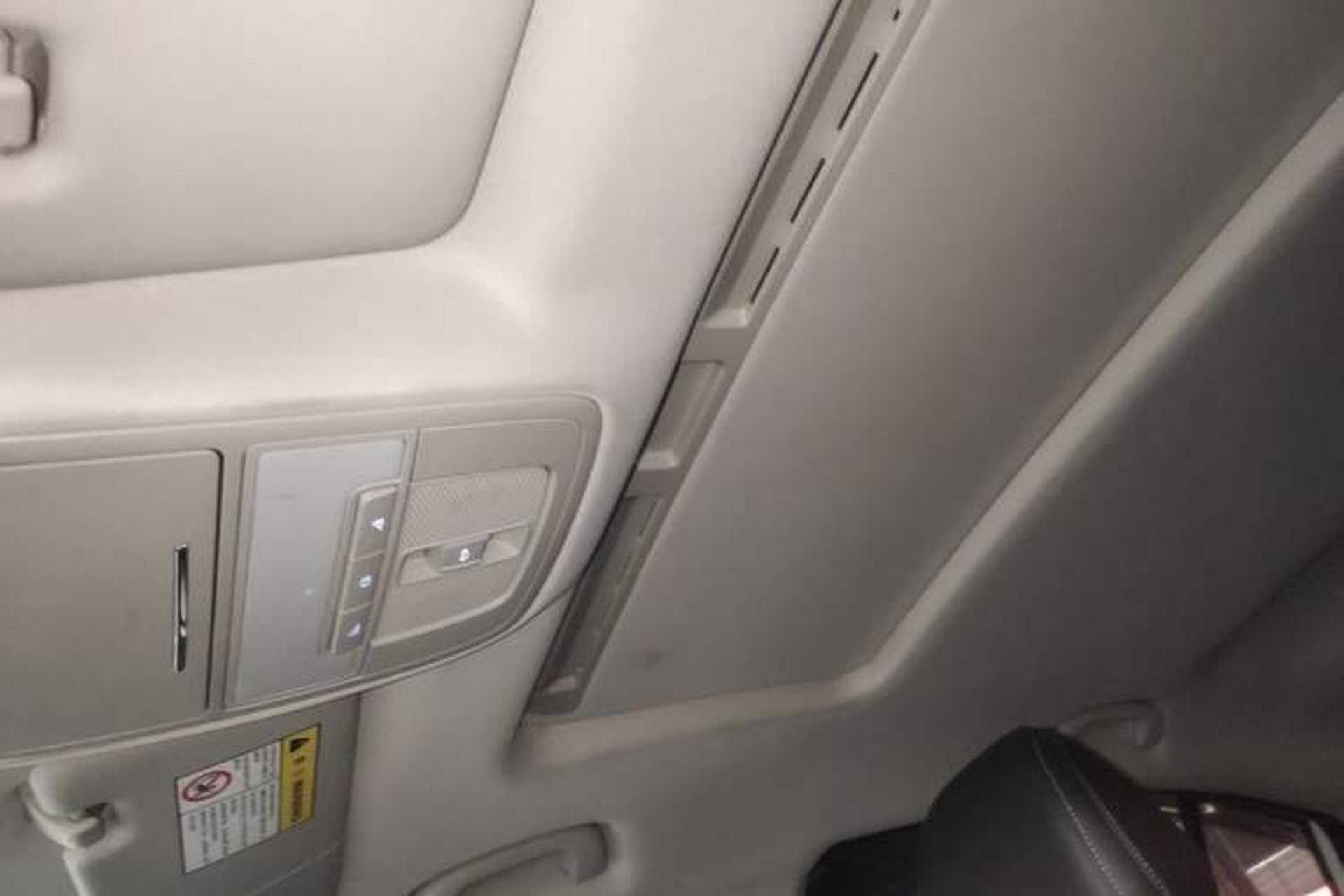 Used Roewe i5 2020 1.5L Automatic 4G Connect Luxury Flagship Edition Headliner