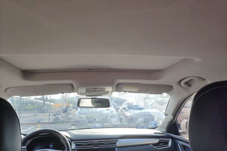 Used Roewe i5 2020 1.5L Automatic 4G Connect Luxury Flagship Edition Headliner