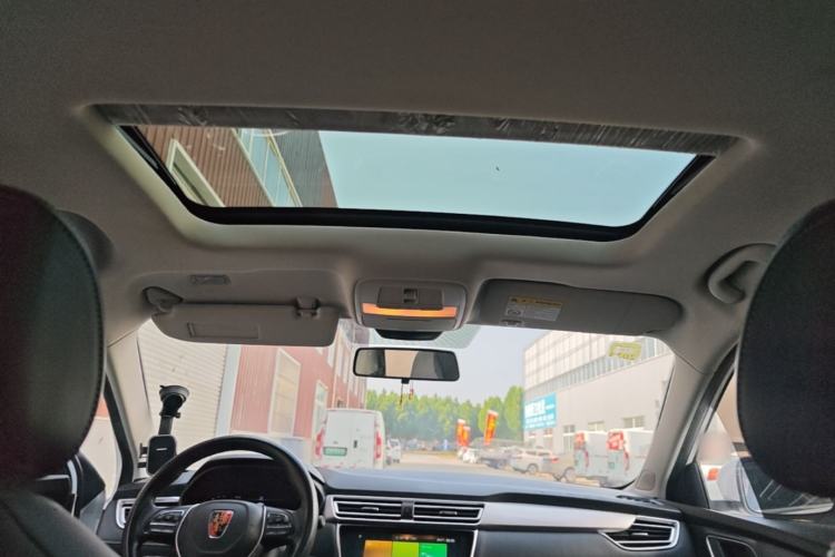 Used Roewe i5 2020 1.5L Automatic 4G Connect Luxury Flagship Edition Headliner