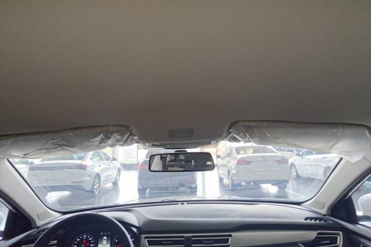 Used Roewe i5 2020 1.5L Manual 4G Connect Luxury Edition Headliner