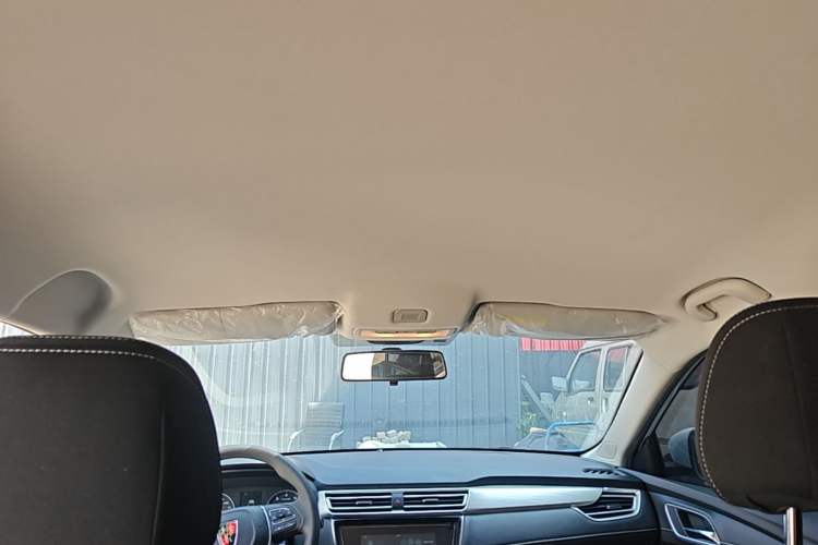 Used Roewe i5 2020 1.5L Manual 4G Connect Luxury Edition Headliner