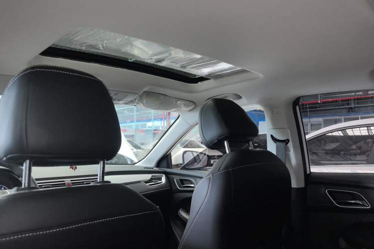Used Roewe i5 2020 1.5L Manual 4G Connect Leehao Flagship Edition Headliner