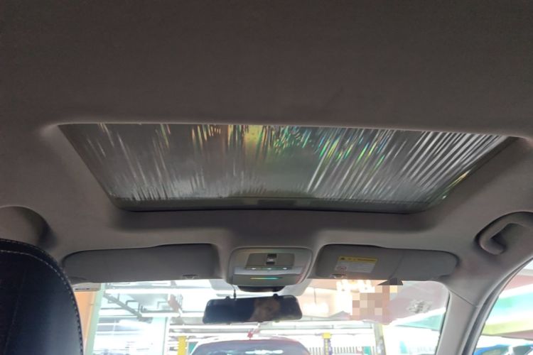 Used Roewe i5 2020 1.5L Automatic 4G Connect Luxury Flagship Edition Headliner