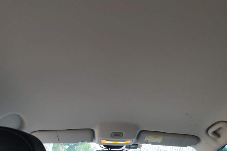 Used Roewe i5 2020 1.5L Manual 4G Connect Luxury Edition Headliner