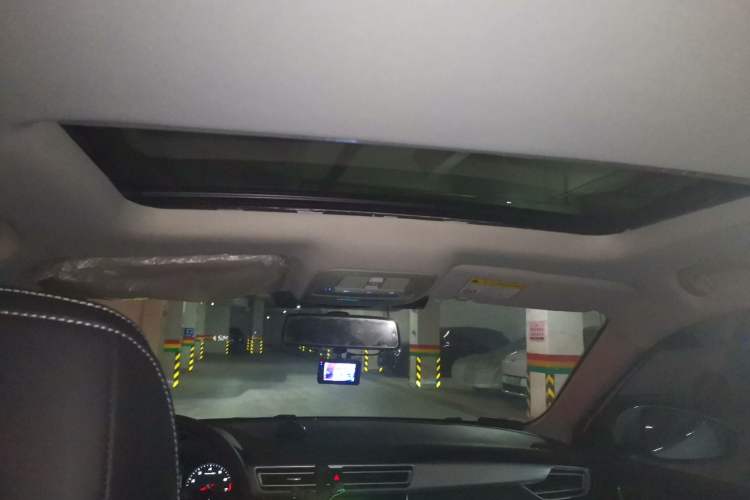 Used Roewe i5 2020 1.5L Manual 4G Connect Leehao Flagship Edition Headliner