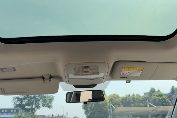 Used Roewe i5 2020 1.5L Manual 4G Connect Leehao Flagship Edition Headliner