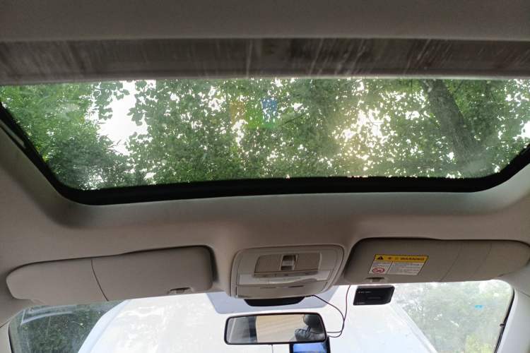 Used Roewe i5 2020 1.5L Manual 4G Connect Leehao Flagship Edition Headliner