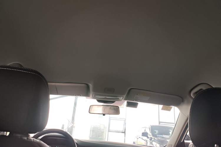 Used Roewe i5 2020 1.5L Manual 4G Connect Luxury Edition Headliner