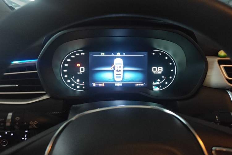 Used Roewe i5 2020 1.5L Automatic 4G Connect Luxury Flagship Edition Instrument Cluster