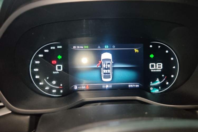 Used Roewe i5 2020 1.5L Automatic 4G Connect Luxury Flagship Edition Instrument Cluster