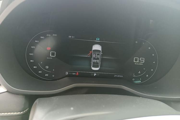 Used Roewe i5 2020 1.5L Automatic 4G Connect Luxury Flagship Edition Instrument Cluster