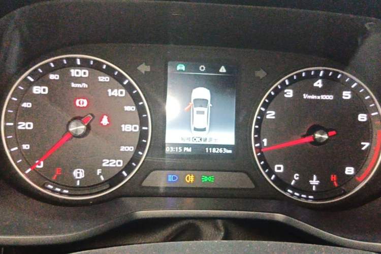 Used Roewe i5 2020 1.5L Manual 4G Connect Luxury Edition Instrument Cluster