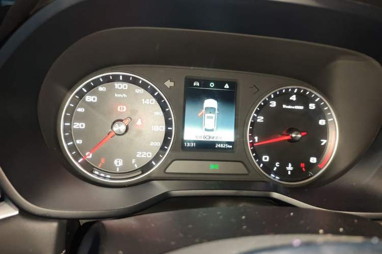 Used Roewe i5 2020 1.5L Manual 4G Connect Leehao Flagship Edition Instrument Cluster