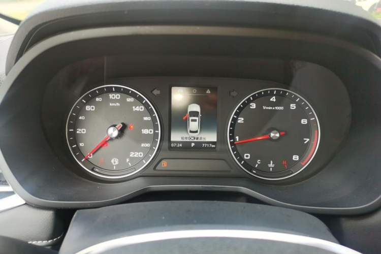 Used Roewe i5 2020 1.5L Automatic 4G Connected Linghao Edition Instrument Cluster