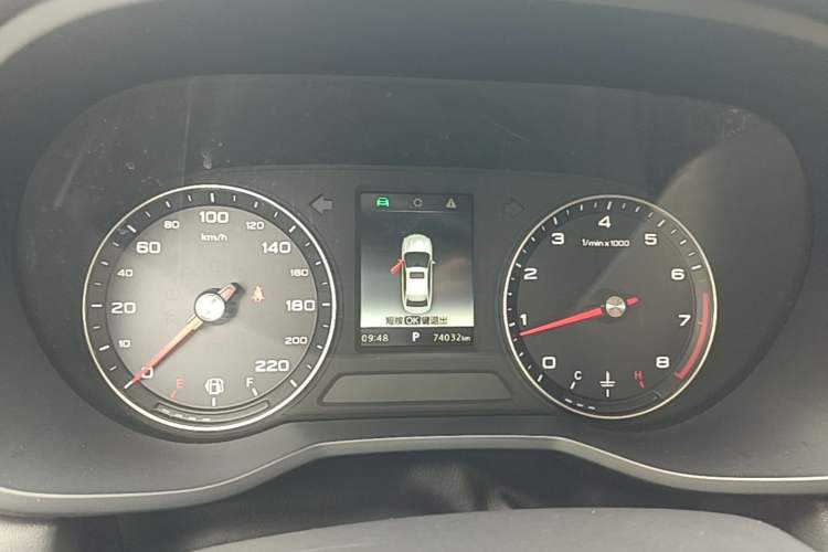 Used Roewe i5 2020 1.5L Automatic 4G Connected Linghao Edition Instrument Cluster