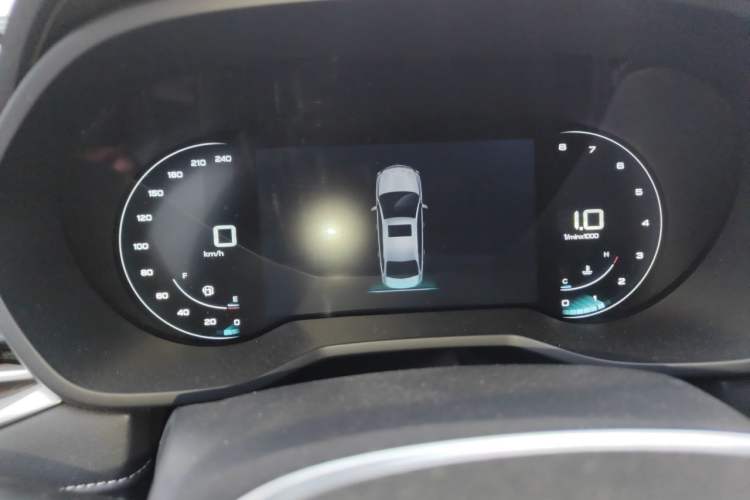 Used Roewe i5 2020 1.5L Automatic 4G Connect Luxury Flagship Edition Instrument Cluster