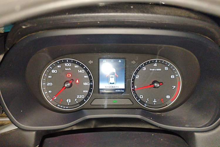 Used Roewe i5 2020 1.5L Manual 4G Connect Luxury Edition Instrument Cluster