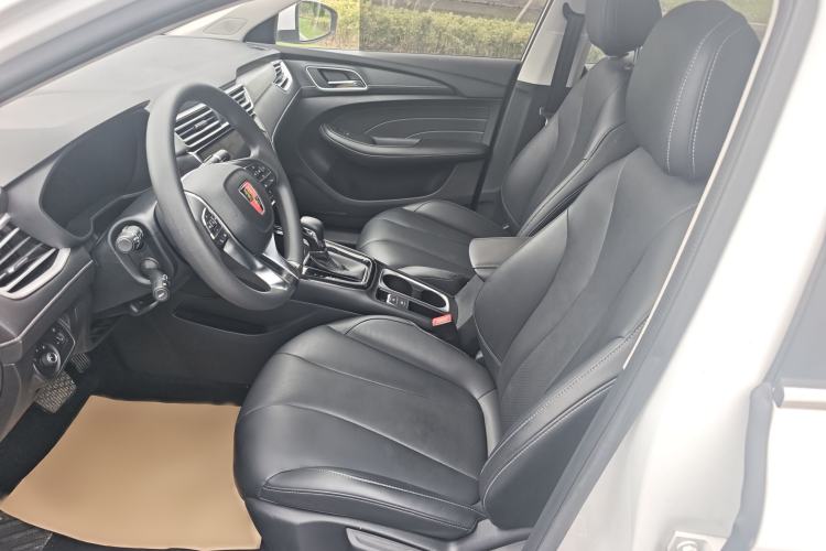 Used Roewe i5 2020 1.5L Automatic 4G Connect Luxury Flagship Edition Interior 1