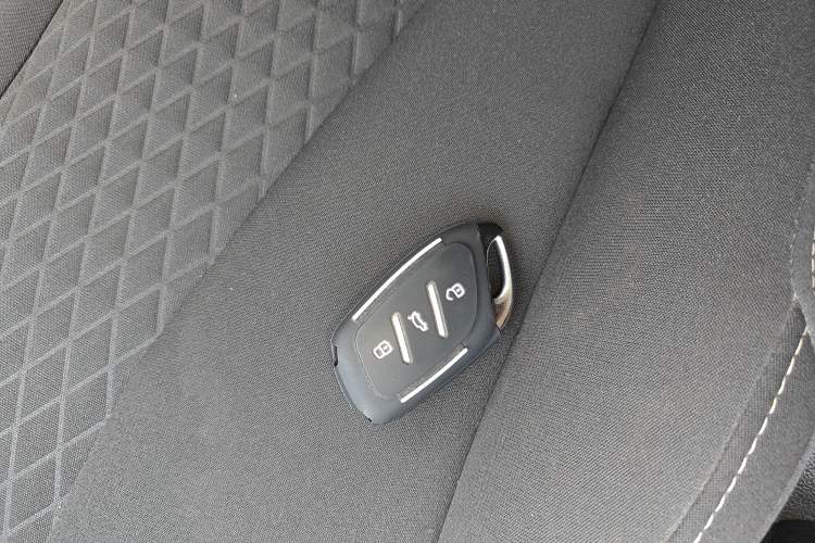 Used Roewe i5 2020 1.5L Manual 4G Connect Luxury Edition Interior 1