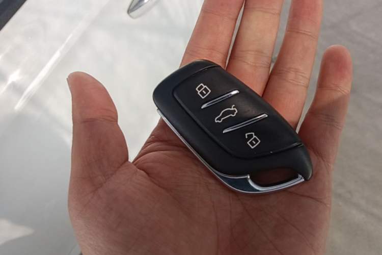 Used Roewe i5 2020 1.5L Manual 4G Connect Luxury Edition Interior 1