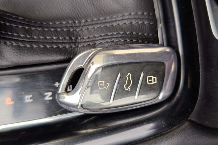 Used Roewe i5 2020 1.5L Automatic 4G Connected Linghao Edition Interior 1