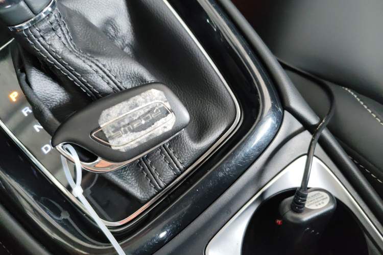 Used Roewe i5 2020 1.5L Automatic 4G Connect Luxury Flagship Edition Interior 1