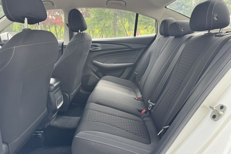 Used Roewe i5 2020 1.5L Manual 4G Connect Luxury Edition Interior 1