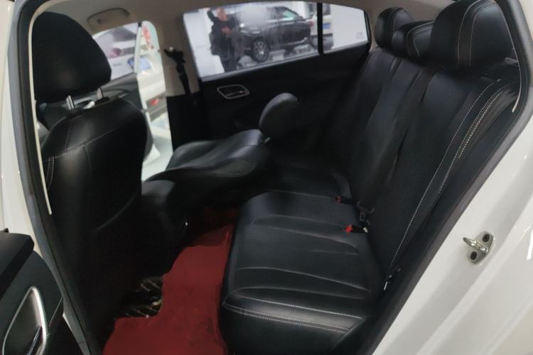 Used Roewe i5 2020 1.5L Manual 4G Connect Luxury Edition Interior 4