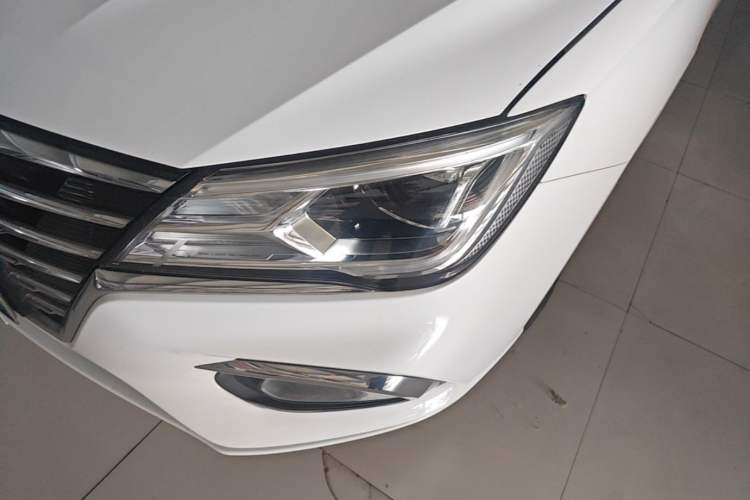 Used Roewe i5 2020 1.5L Automatic 4G Connect Luxury Flagship Edition Left Front Headlight