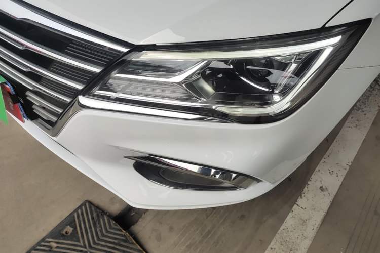 Used Roewe i5 2020 1.5L Automatic 4G Connect Luxury Flagship Edition Left Front Headlight