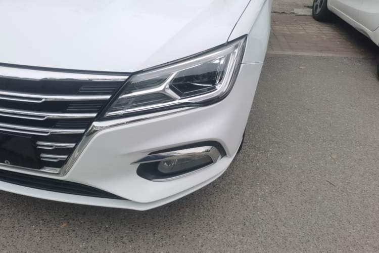 Used Roewe i5 2020 1.5L Automatic 4G Connect Luxury Flagship Edition Left Front Headlight
