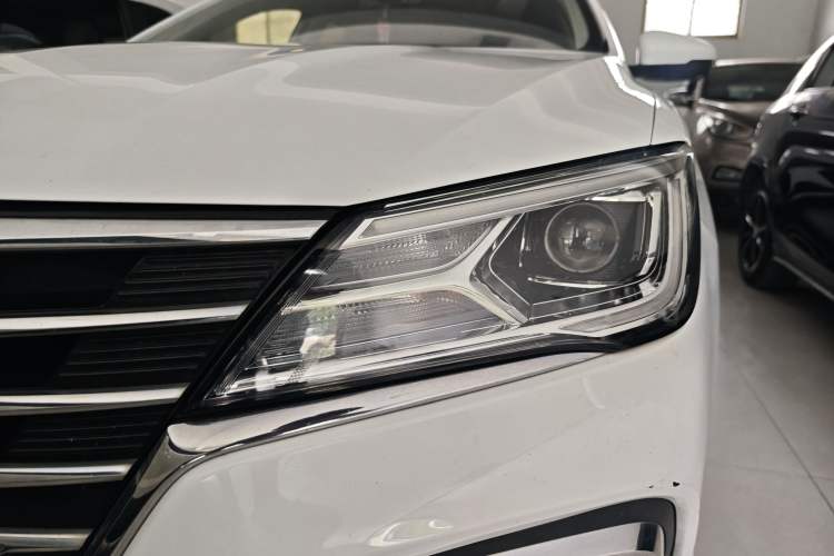 Used Roewe i5 2020 1.5L Automatic 4G Connect Luxury Flagship Edition Left Front Headlight