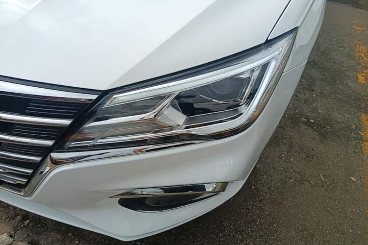 Used Roewe i5 2020 1.5L Automatic 4G Connect Luxury Flagship Edition Left Front Headlight