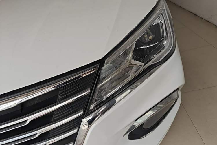 Used Roewe i5 2020 1.5L Automatic 4G Connect Luxury Flagship Edition Left Front Headlight