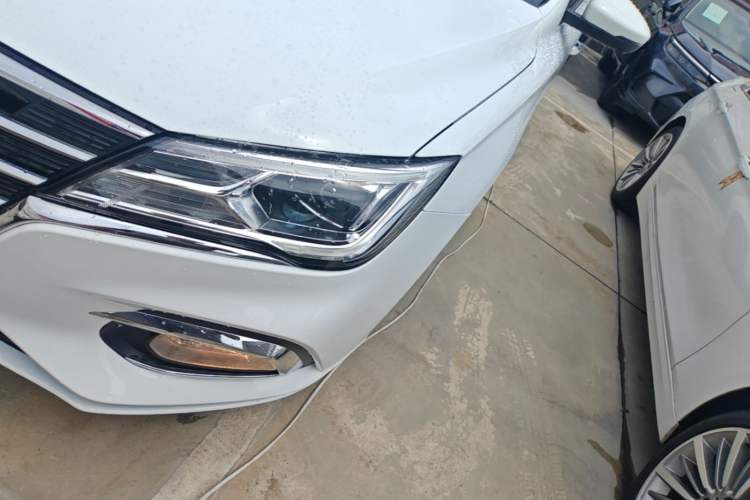Used Roewe i5 2020 1.5L Automatic 4G Connect Luxury Flagship Edition Left Front Headlight