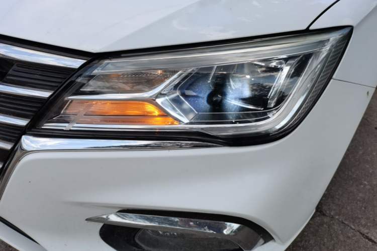 Used Roewe i5 2020 1.5L Automatic 4G Connected Linghao Edition Left Front Headlight