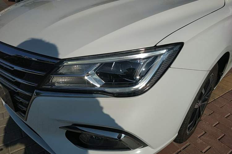 Used Roewe i5 2020 1.5L Automatic 4G Connect Luxury Flagship Edition Left Front Headlight