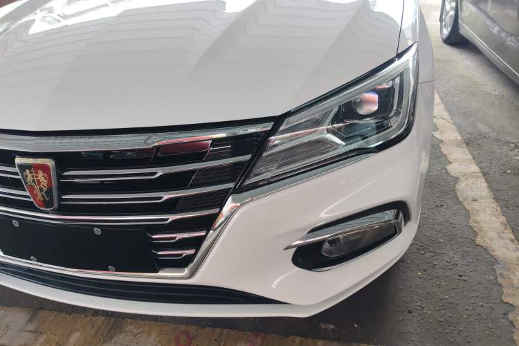 Used Roewe i5 2020 1.5L Automatic 4G Connect Luxury Flagship Edition Left Front Headlight