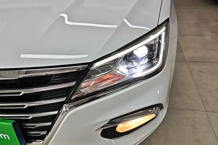 Used Roewe i5 2020 1.5L Automatic 4G Connect Luxury Flagship Edition Left Front Headlight