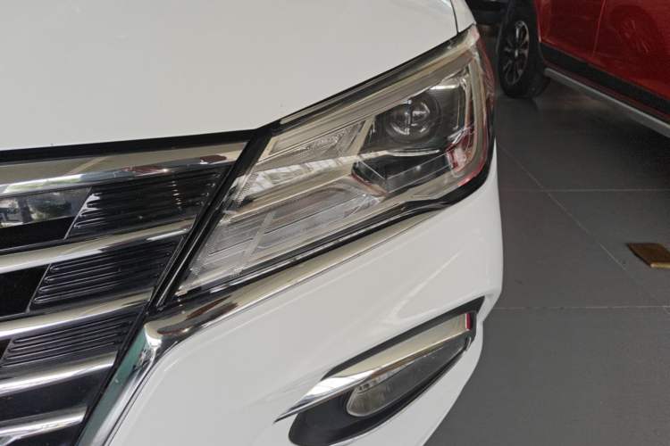Used Roewe i5 2020 1.5L Manual 4G Connect Luxury Edition Left Front Headlight